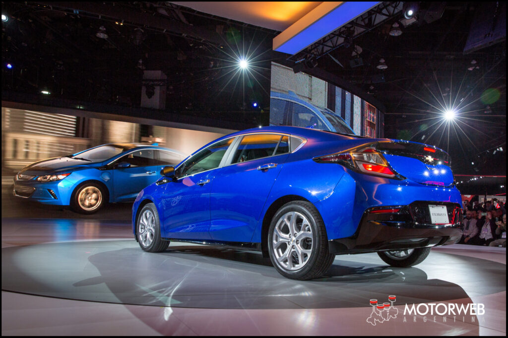 Chevrolet Unveils Bolt EV and Next -Generation Volt