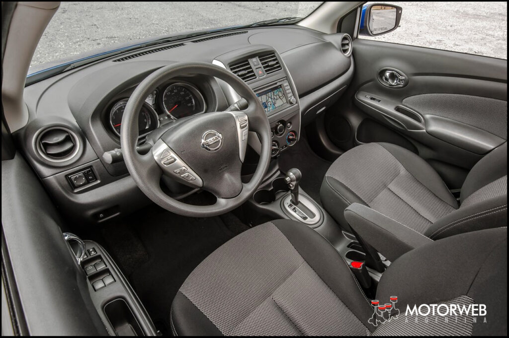 Nissan Versa 2015 Motorweb Argentina 06