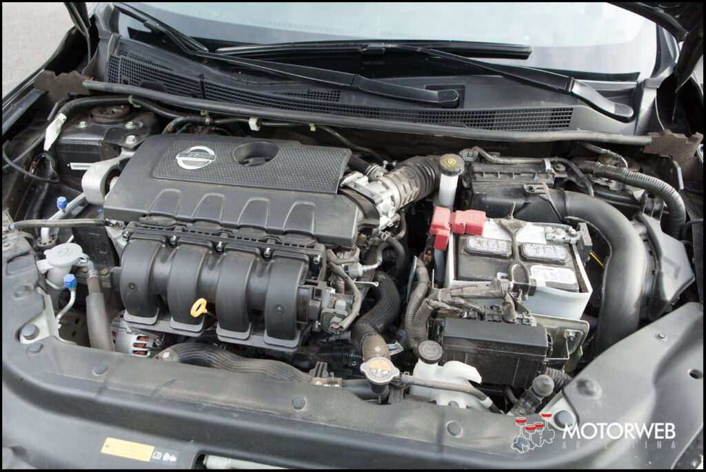 2015-02 TEST Nissan Sentra Advance Motorweb Argentina 059