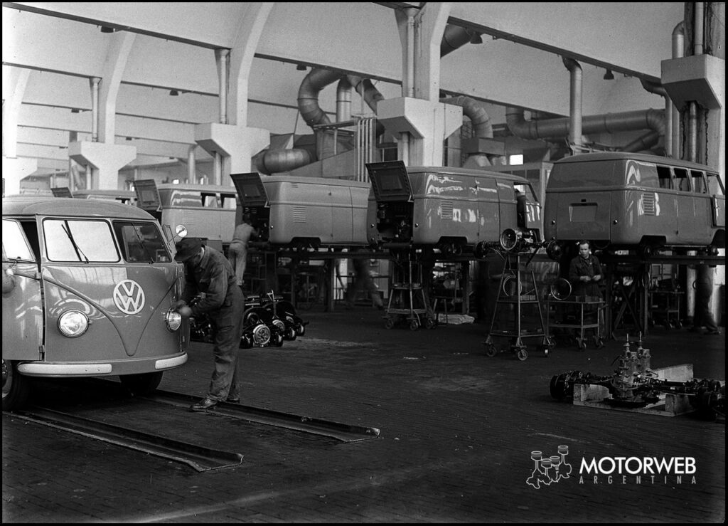 Volkswagen Transporter 1950 Produktion Wolfsburg 04