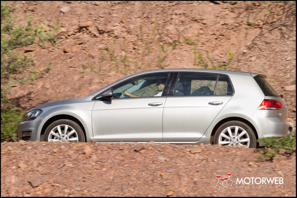 2015-04-07 LANZ VW Golf VII Motorweb Argentina 042