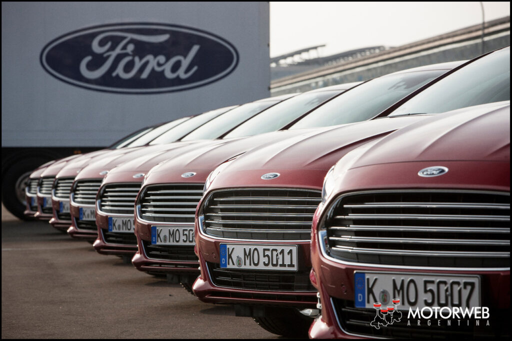 Ford Delivers Power of Choice to Mondeo Customers; 14 Petrol, Di