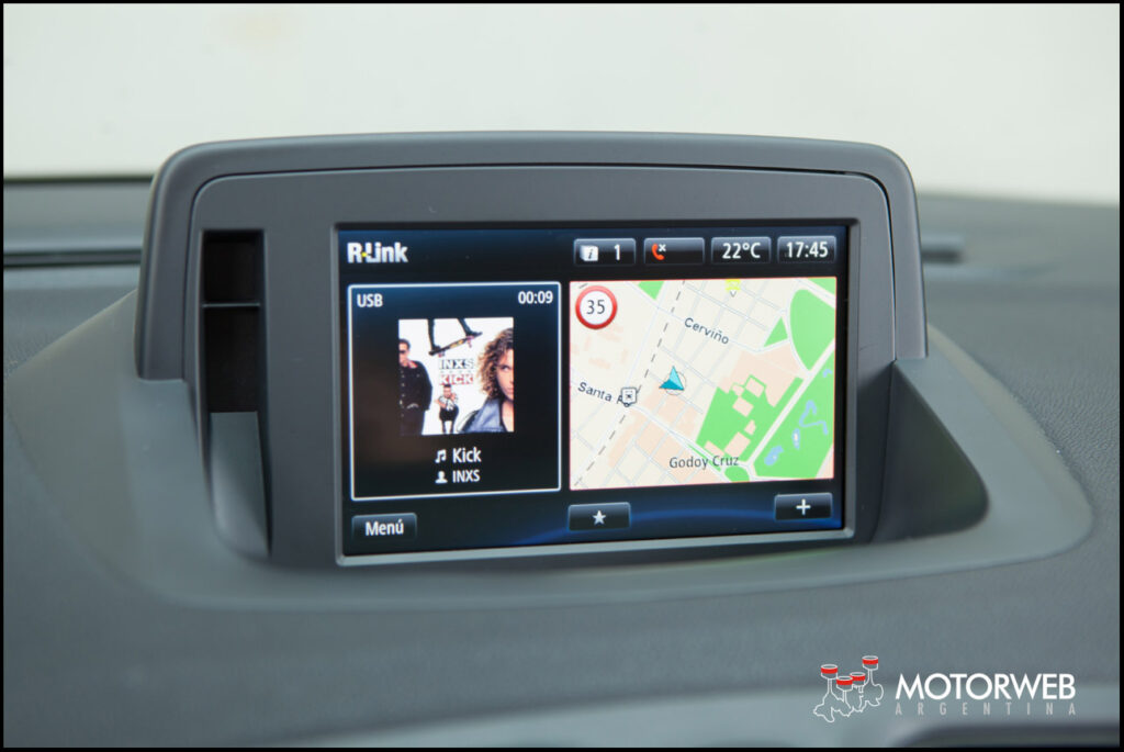 2015-04 TEST Renault Fluence Privilege 515