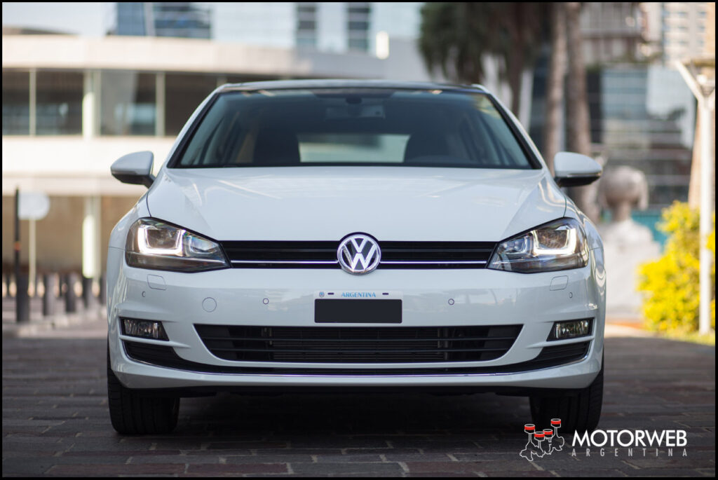 2015-04 TEST VW Golf VII Highline DSG Motorweb Argentina 008