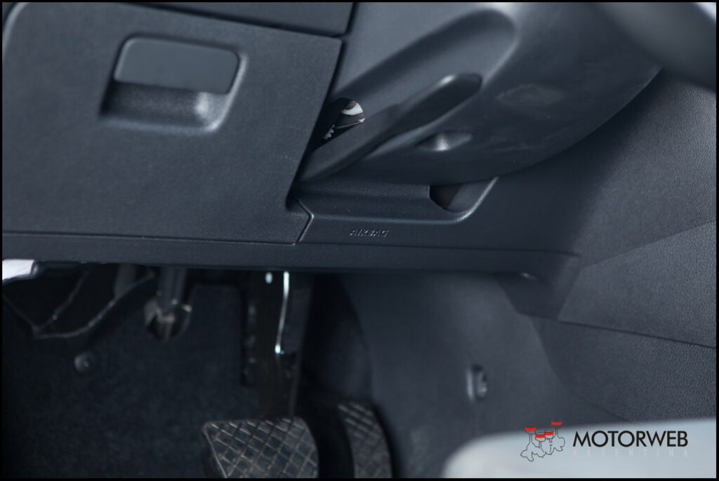 2015-04 TEST VW Golf VII Highline DSG Motorweb Argentina 079