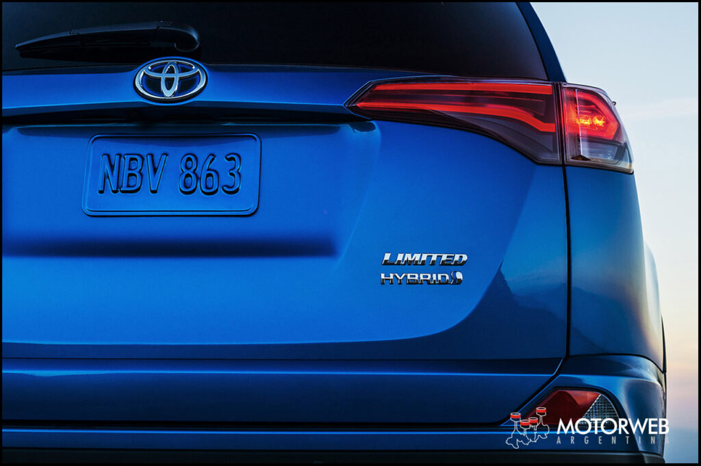Toyota RAV4 Hybrid 2015 Motorweb Argentina 07