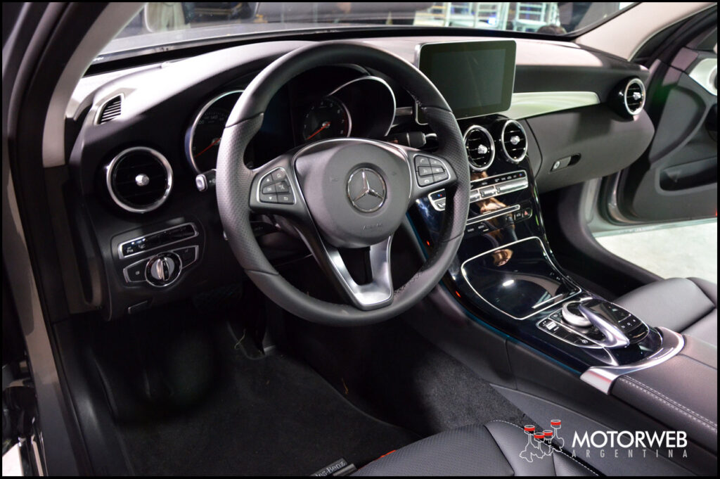 2015-05 Lanzamiento Mercedes Clase C Motorweb Argentina 28