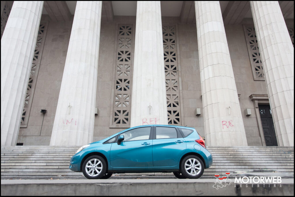 2015-05 TEST Nissan Note CVT Motorweb Argentina 012