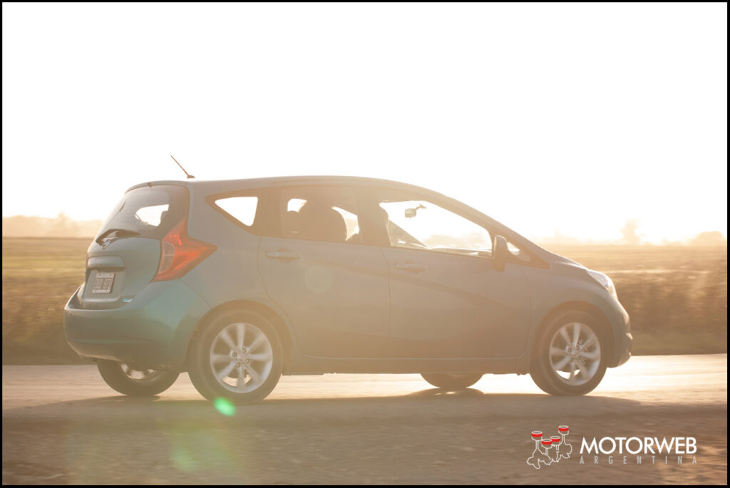 2015-05 TEST Nissan Note CVT Motorweb Argentina 024