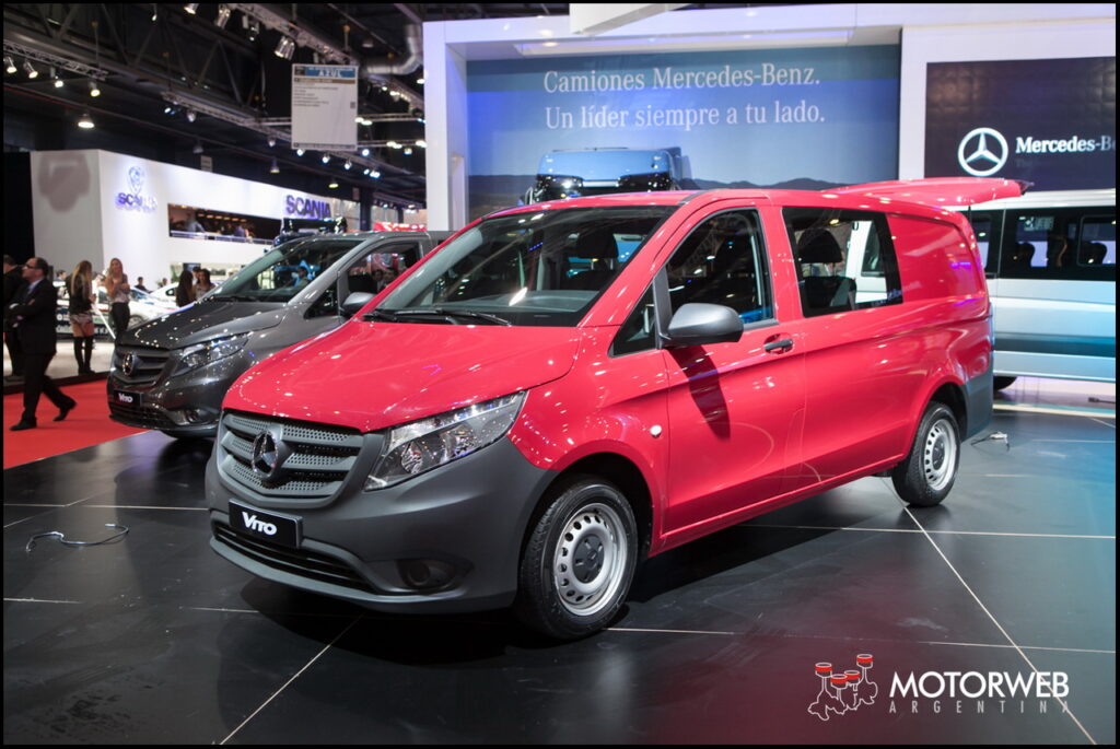 2015-06-18 Salon de BsAs Mercedes Benz Motorweb Argentina 14