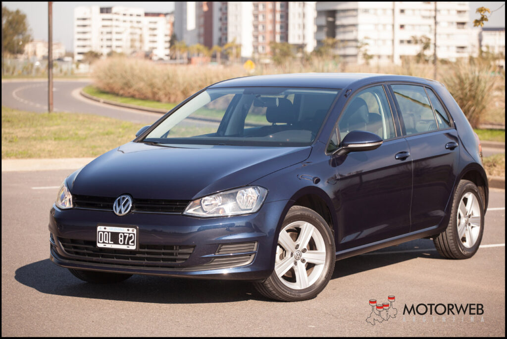 2015-06 TEST VW Golf 1,6 Trendline Motorweb Argentina 01