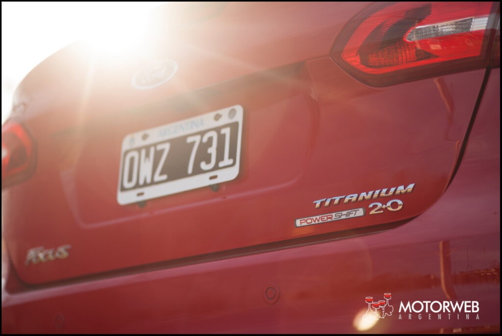 2015-07 TEST Ford Focus Titanium Motorweb Argentina 022