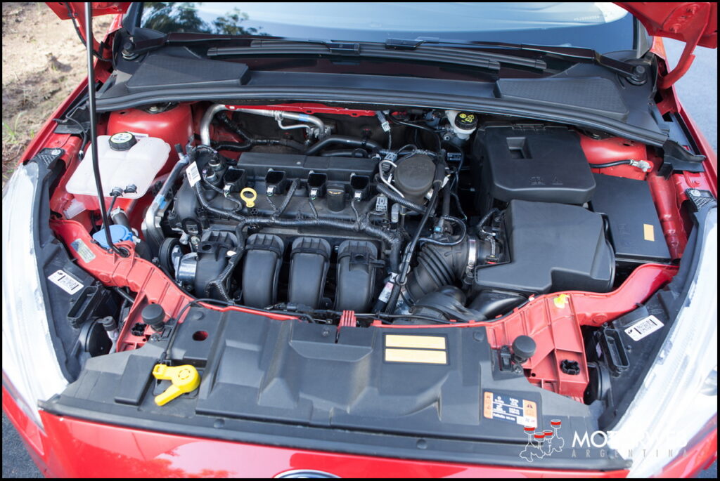 2015-07 TEST Ford Focus Titanium Motorweb Argentina 127