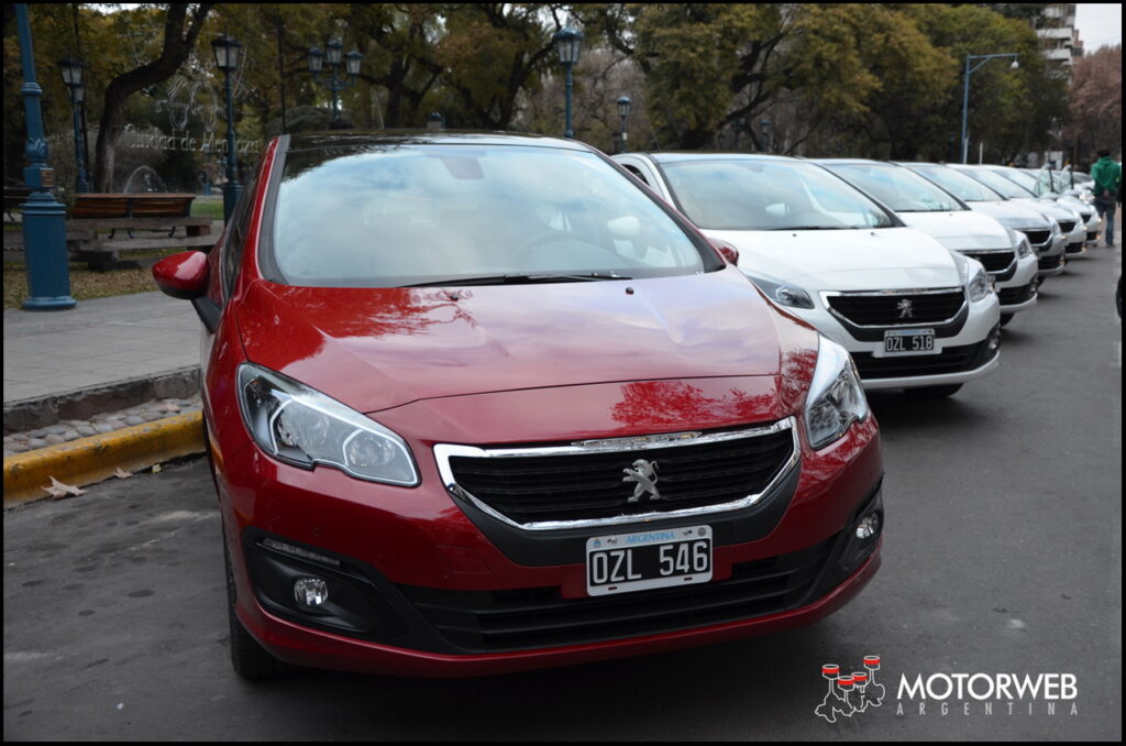 2015-08-11 Contacto Peugeot 308 y 408  THP 01