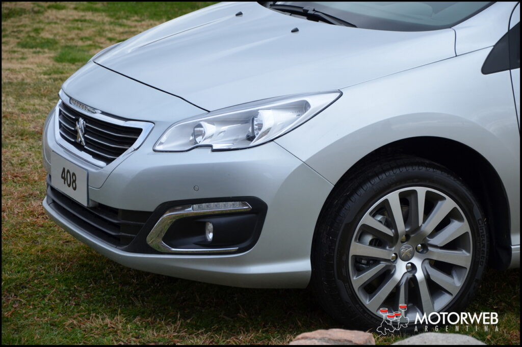 2015-08-11 Contacto Peugeot 308 y 408  THP 22