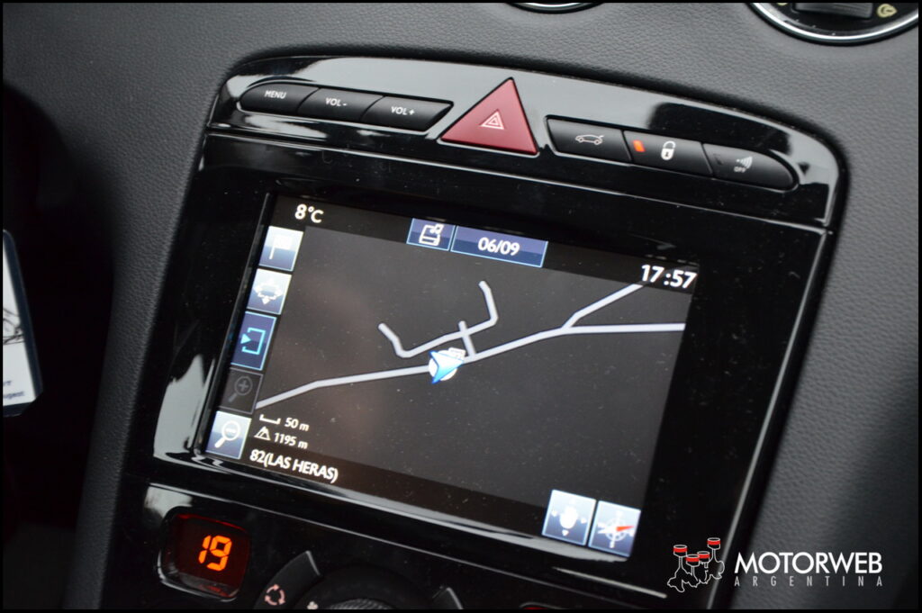 2015-08-11 Contacto Peugeot 308 y 408  THP 27