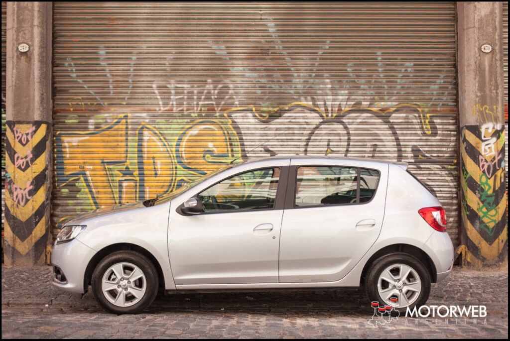 2015-09 TEST Renault Sandero Motorweb Argentina 10
