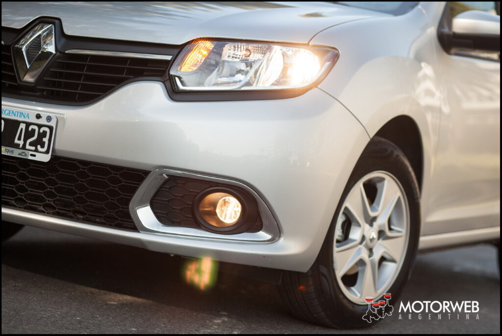 2015-09 TEST Renault Sandero Motorweb Argentina 18