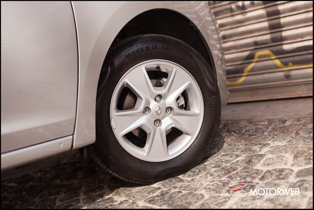 2015-09 TEST Renault Sandero Motorweb Argentina 20