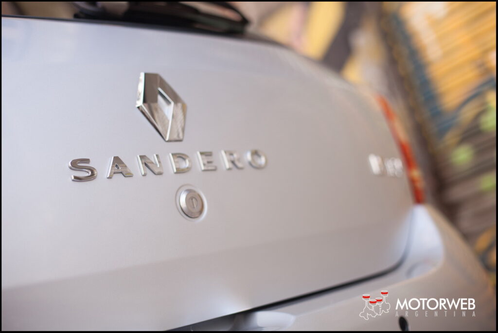 2015-09 TEST Renault Sandero Motorweb Argentina 21