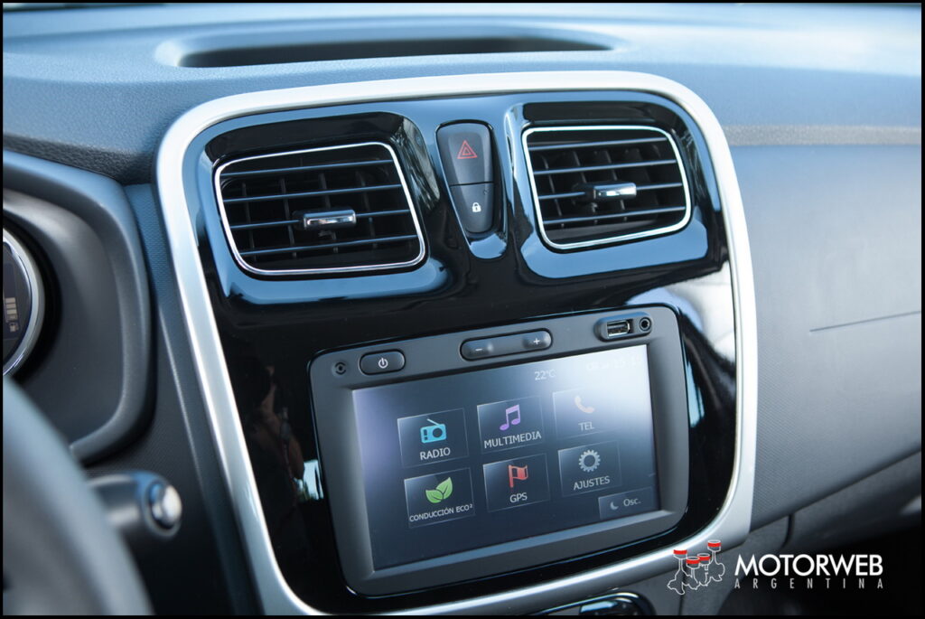 2015-09 TEST Renault Sandero Motorweb Argentina 57