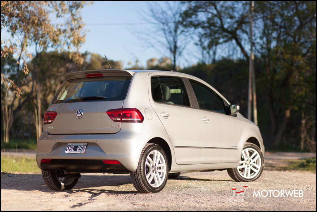 2015-09 TEST VolkswagenFox Highline 16v Motorweb Argentina 17
