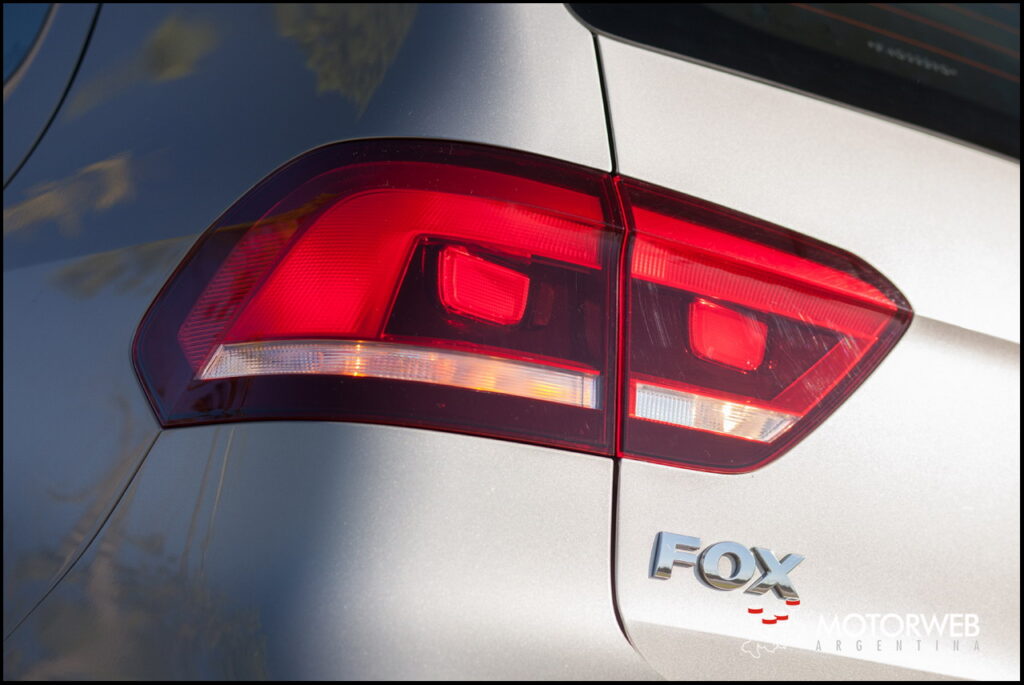 2015-09 TEST VolkswagenFox Highline 16v Motorweb Argentina 25