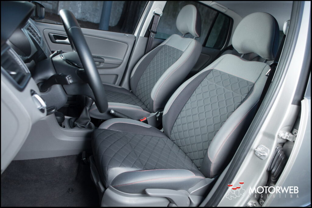 2015-09 TEST VolkswagenFox Highline 16v Motorweb Argentina 77