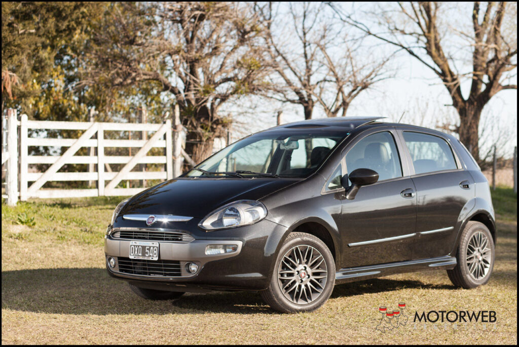 2015-10 TEST Fiat Punto Sporting Motorweb Argentina 02