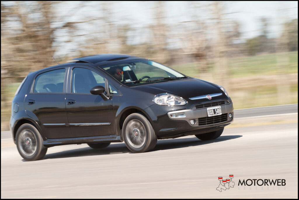 2015-10 TEST Fiat Punto Sporting Motorweb Argentina 37