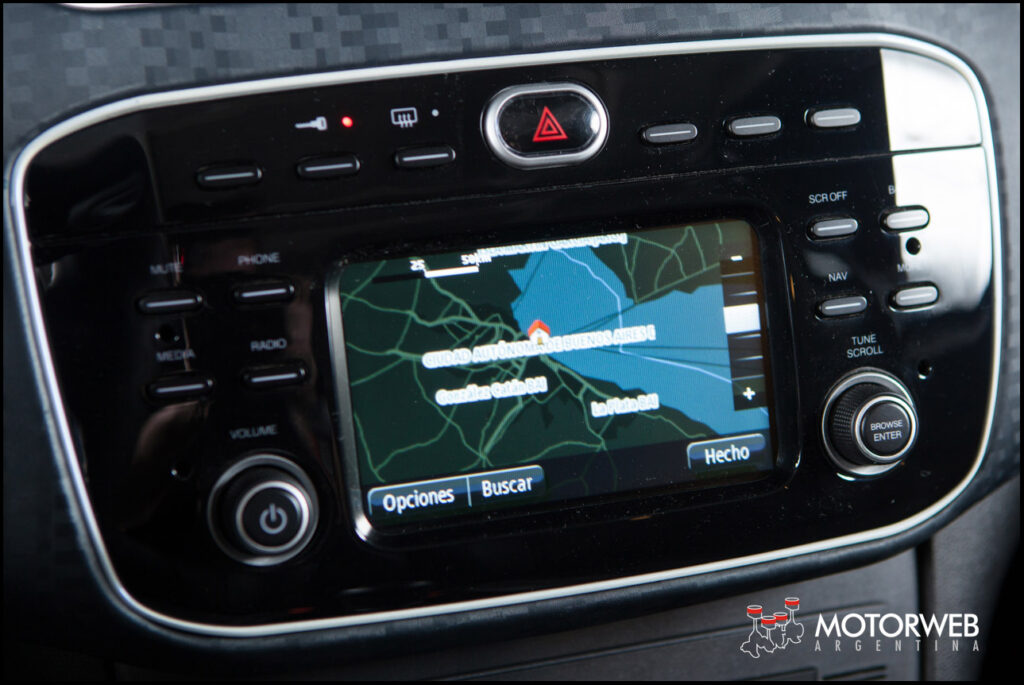 2015-10 TEST Fiat Punto Sporting Motorweb Argentina 68