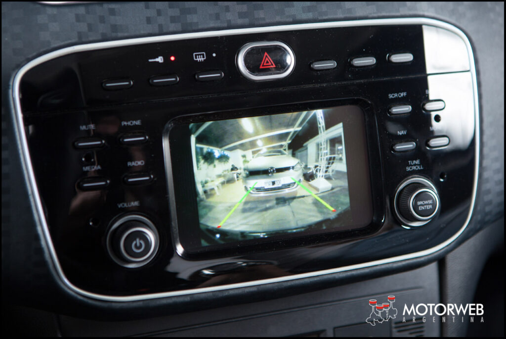 2015-10 TEST Fiat Punto Sporting Motorweb Argentina 73