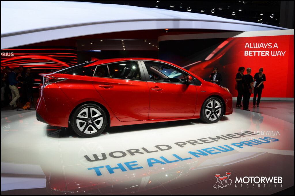 IAA2015 - Toyota Prius 2016 Motorweb Argentina 05