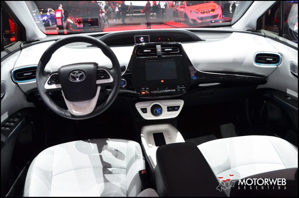 IAA2015 - Toyota Prius 2016 Motorweb Argentina 11
