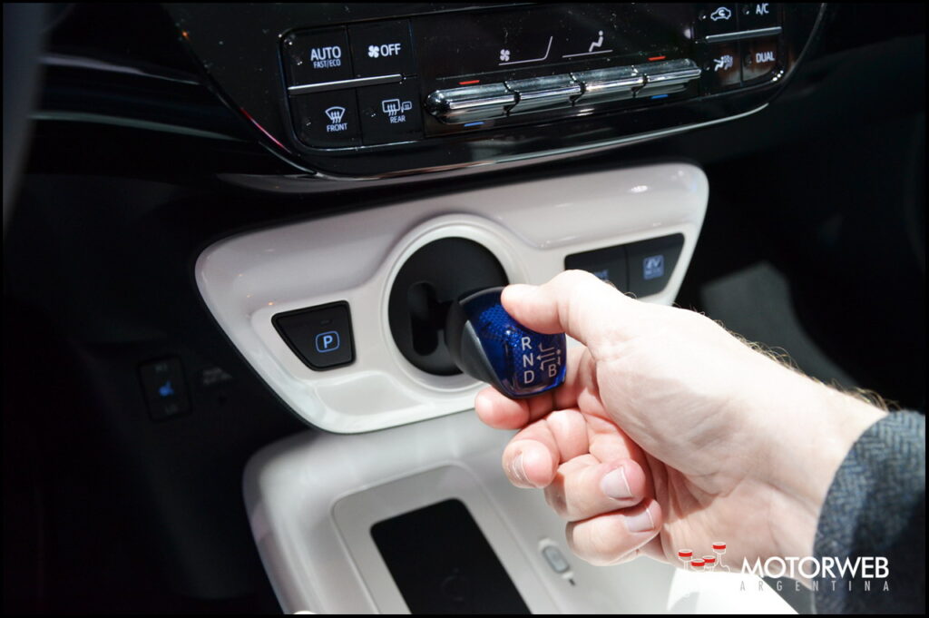 IAA2015 - Toyota Prius 2016 Motorweb Argentina 19