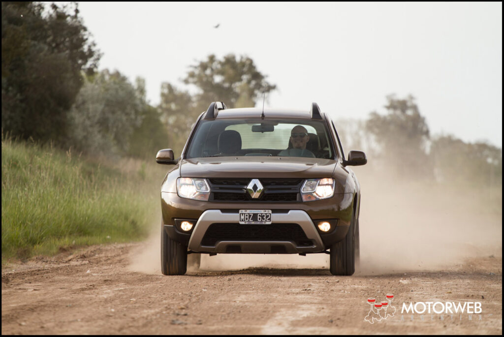 2015-11 TEST Renault Duster 4x4 Motorweb Argentina 033