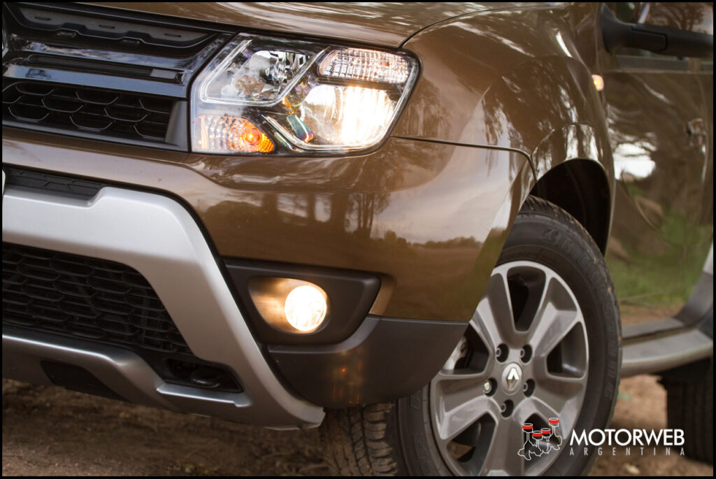 2015-11 TEST Renault Duster 4x4 Motorweb Argentina 036