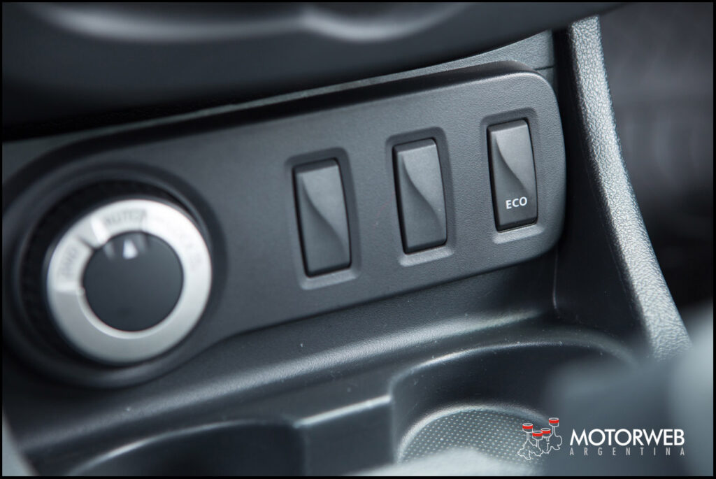 2015-11 TEST Renault Duster 4x4 Motorweb Argentina 080