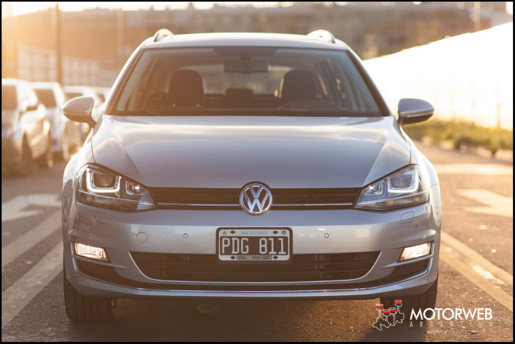 2015-12-01 TEST VW Golf Variant HL Motorweb Argentina 004