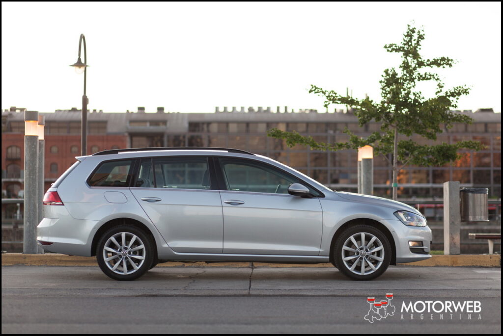 2015-12-01 TEST VW Golf Variant HL Motorweb Argentina 010