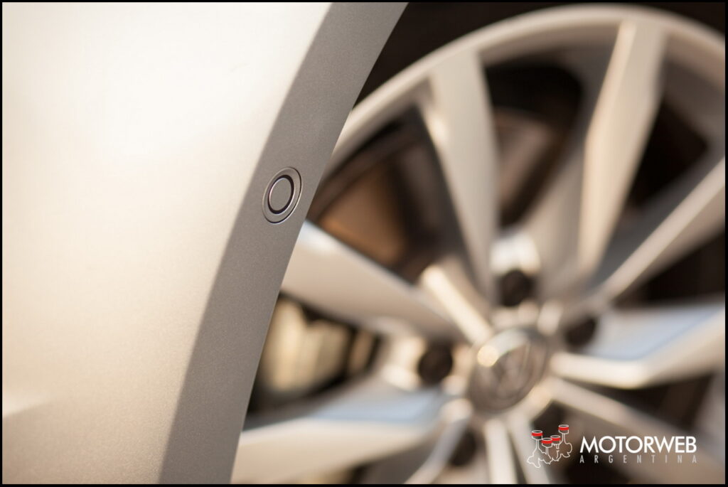 2015-12-01 TEST VW Golf Variant HL Motorweb Argentina 038