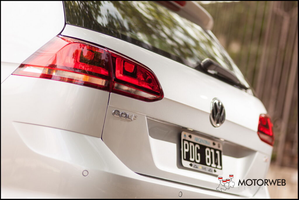 2015-12-01 TEST VW Golf Variant HL Motorweb Argentina 046