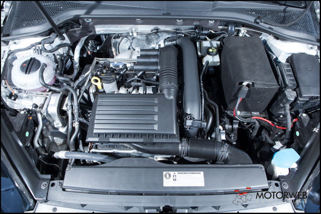 2015-12-01 TEST VW Golf Variant HL Motorweb Argentina 148