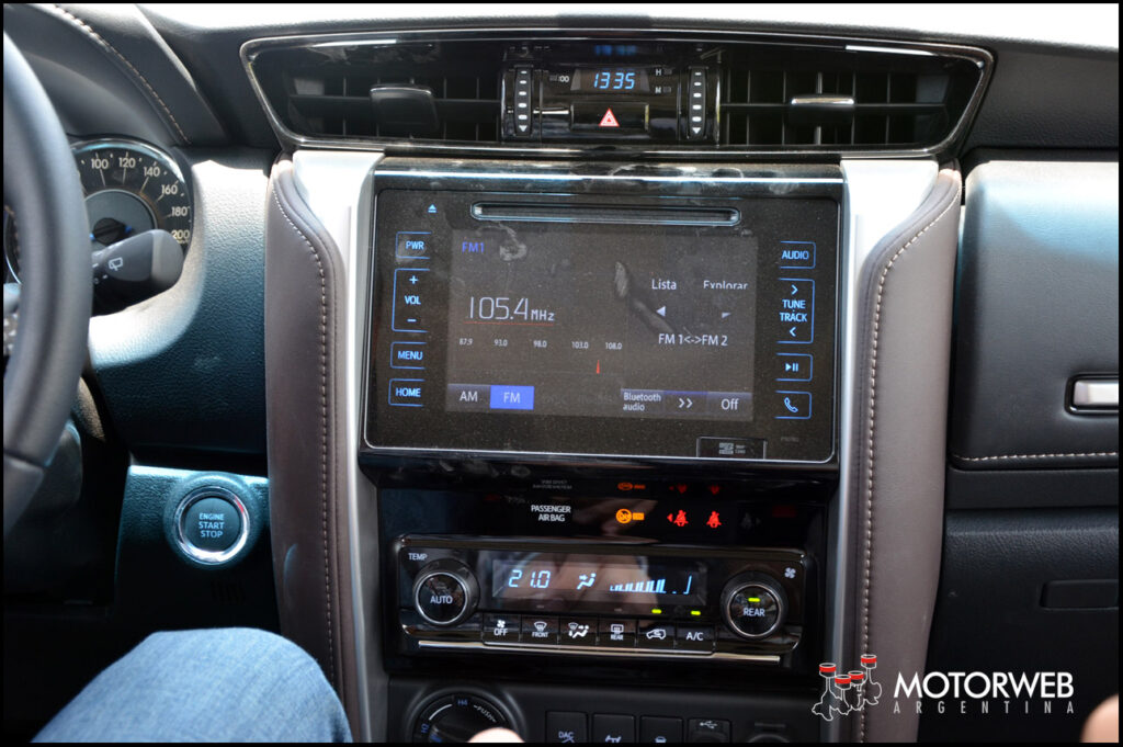 2015-12-21 LANZ Toyota SW4 Motorweb Argentina 54_2