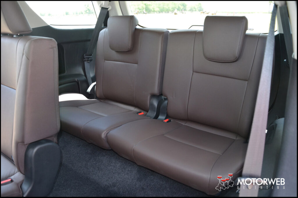 2015-12-21 LANZ Toyota SW4 Motorweb Argentina 63