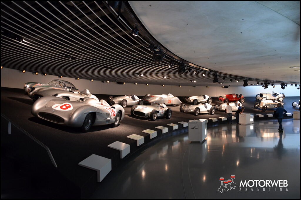 2015-09 Mercedes-Benz Museum Motorweb Argentina 364