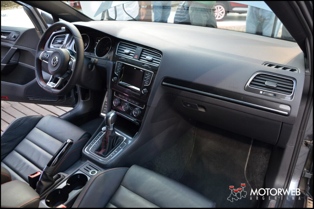 2016-01-07 LANZ VW Golf GTI Motorweb Argentina 11
