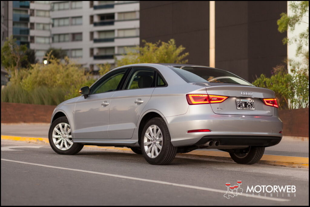 2016-02 TEST Audi A3 Sedan Motorweb Argentina 008