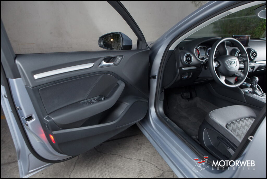 2016-02 TEST Audi A3 Sedan Motorweb Argentina 089