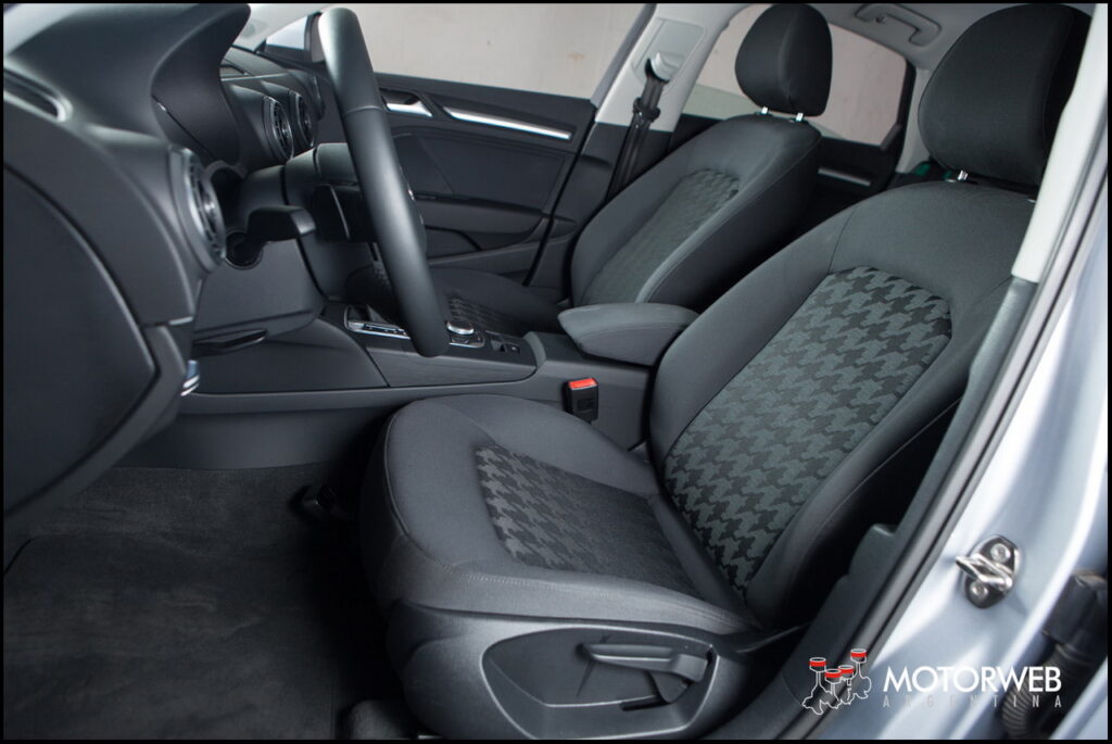 2016-02 TEST Audi A3 Sedan Motorweb Argentina 096